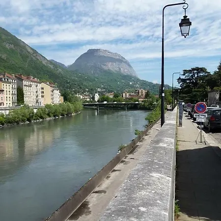 Σπίτι διακοπών Maison Et Jardin Sur La Quai De L'isere *